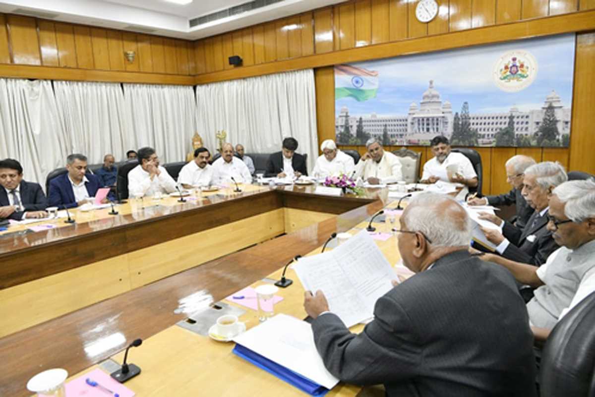 कावेरी विवाद : कर्नाटक सरकार आज कावेरी जल प्रबंधन बोर्ड, सुप्रीम कोर्ट के समक्ष समीक्षा याचिका दायर करेगी